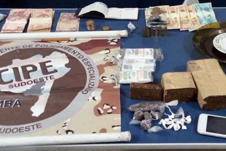 Homem é preso em flagrante com drogas na cidade de Barra da Estiva