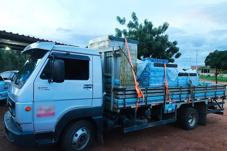 Jacaraci: PRE apreende carregamento de bebida alcoólica sem nota fiscal