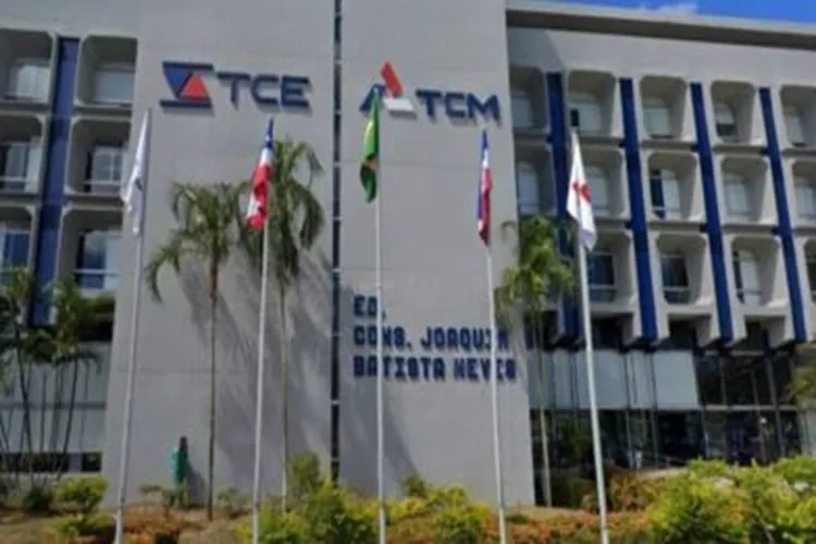 TCE aprova com ressalvas contas da ALBA e da Secult