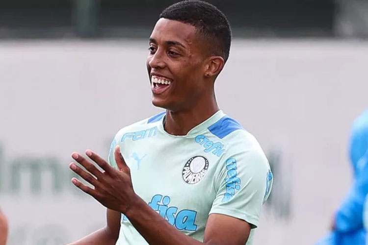 Brumado: Vanderlan Barbosa, do Palmeiras, curte primeiro momento de brilho na carreira