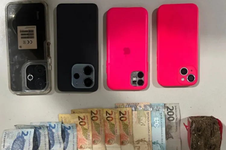 Homem é preso com drogas durante patrulhamento tático em Bom Jesus da Lapa