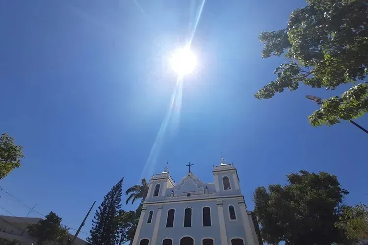 Inema alerta para calor de até 41 °C e umidade crítica de 15% na Bahia