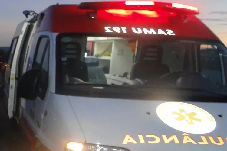Veículo de Brumado atropela e deixa homem caído na BR-030 em Palmas de Monte Alto