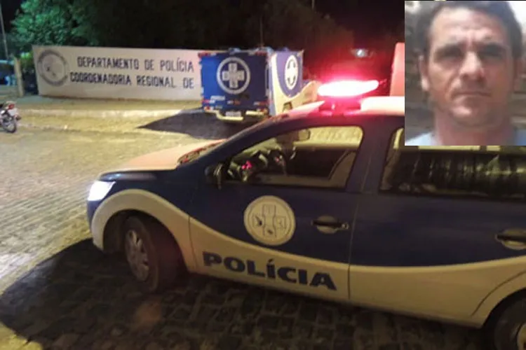 Brumado: Homem é encontrado morto com tiro no pescoço em sofá de casa