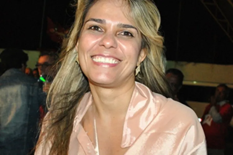 Ex-prefeita de Anagé é multada em R$ 2 mil pelo TCM