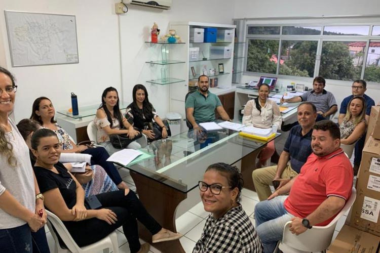 Brumado: Secretaria de Saúde se reúne para montar plano de contingenciamento do coronavírus