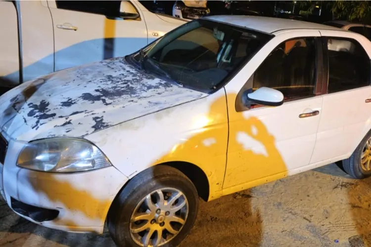 Veículo com indícios de furto é apreendido pela 38ª CIPM em Bom Jesus da Lapa