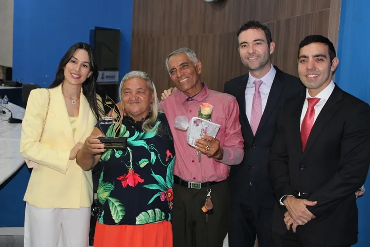 Sessão solene na Câmara de Vereadores marca homenagem às mulheres em Brumado