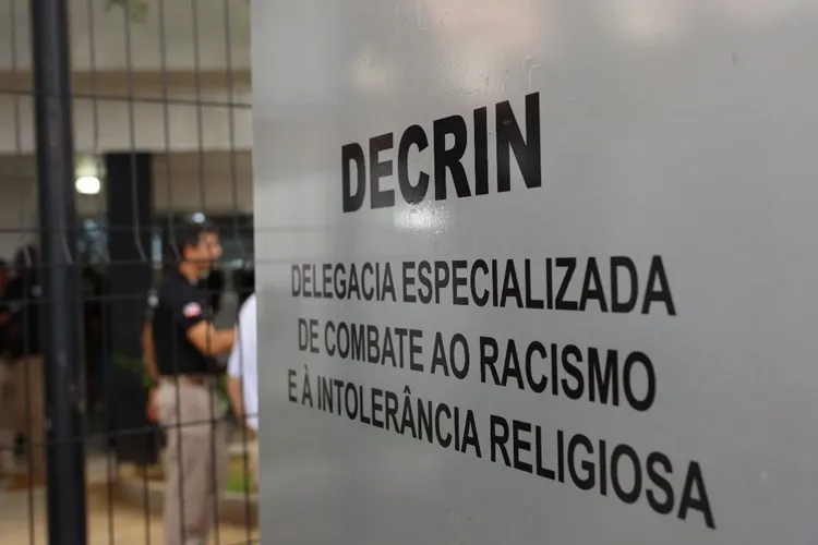 Mulher é presa por injúria racial em Salvador