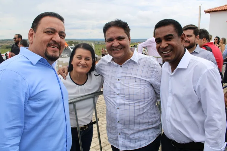 Prefeito articula construção de 400 unidades habitacionais em Bom Jesus da Lapa