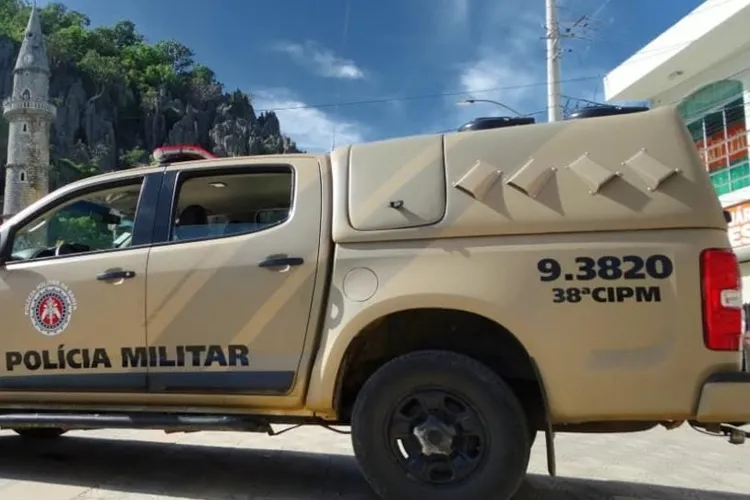 Homem é preso por lesão corporal e ameaça contra ex-companheira em Malhada