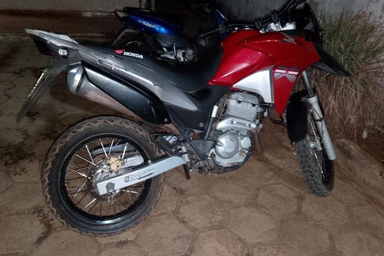 94ª CIPM recupera moto roubada na zona rural de Licínio de Almeida