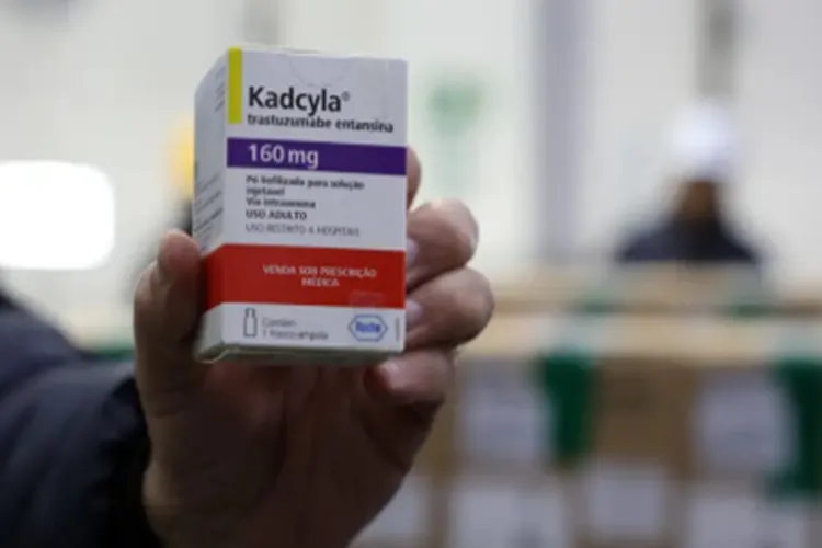Brasil recebe lote de medicamento para tratar câncer de mama no SUS