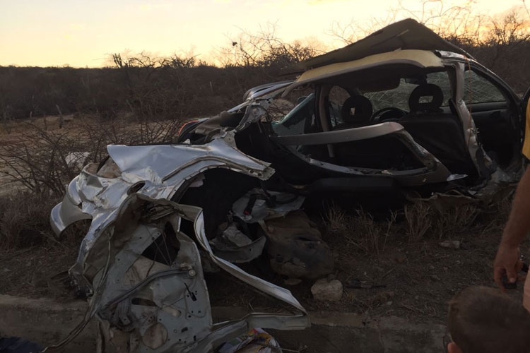 Cinco pessoas ficam feridas em acidente na BA-262 entre Brumado e Aracatu