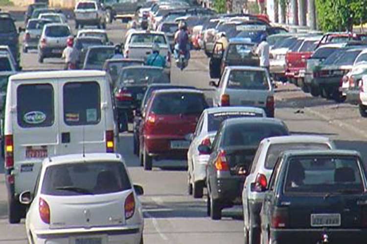 Desconto de 20% no IPVA é calculado de forma automática nos bancos credenciados