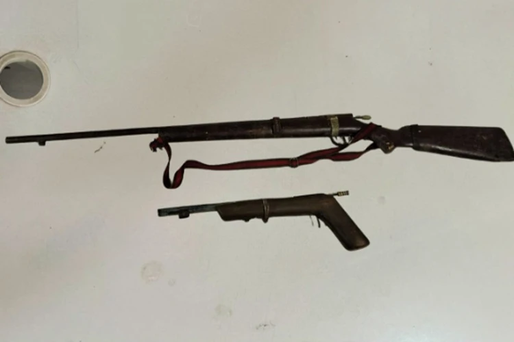 Rondesp Meio Oeste apreende armas de fabricação caseira em Bom Jesus da Lapa