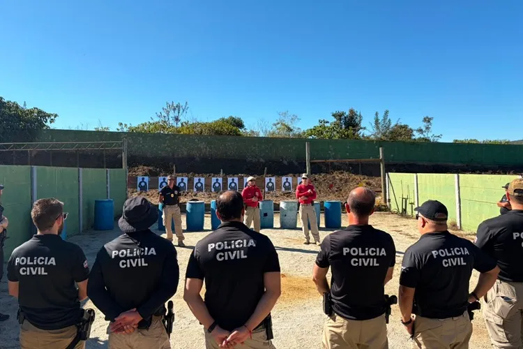 Polícia Civil realiza treinamento de tiro para 80 servidores no sudoeste baiano
