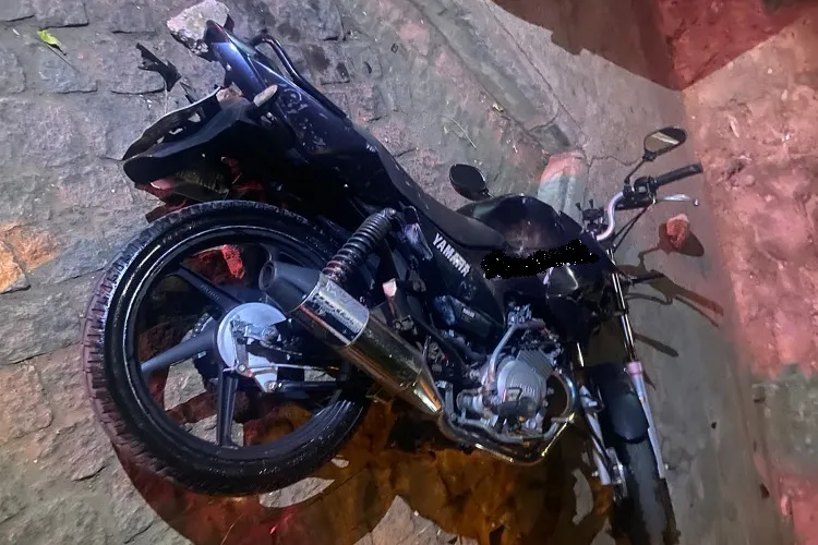 Homem danifica moto e ameaça de morte namorado da ex-esposa no Hospital de Brumado