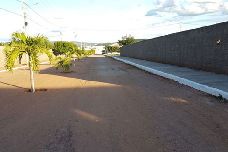 Justiça determina manutenção de passeios de 1,5m em condomínio de Brumado