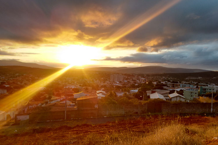 Sensação térmica pode ultrapassar os 40°C neste final de semana em Brumado