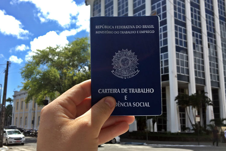 Bahia perdeu mais de mil postos de trabalho no mês de novembro