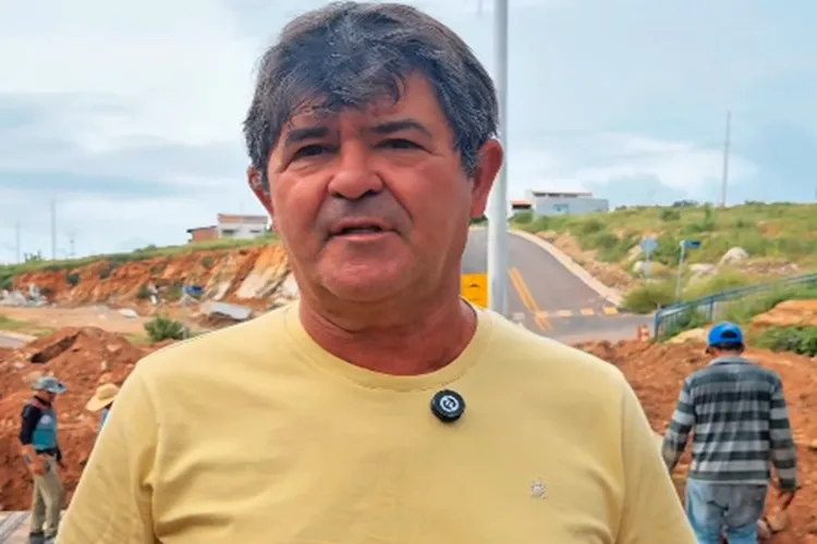 Prefeito acompanha ações do Infra 360° com obras que transformam Macaúbas