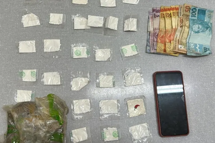 Operação Aegis prende suspeito com cocaína e maconha em Cândido Sales