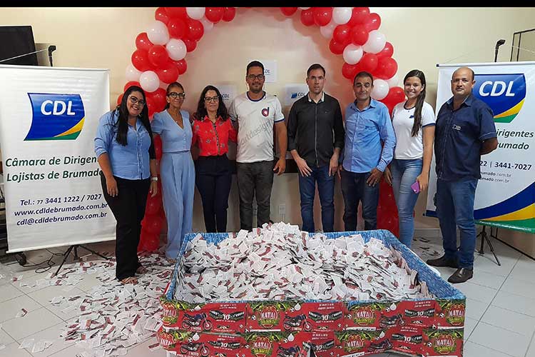 CDLs de Brumado, Caculé e Guanambi sorteiam prêmios da campanha de Natal e Ano Novo