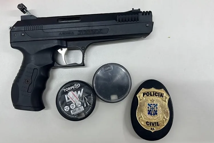 Homem descumpre medida protetiva, ameaça ex-companheira e é preso em Carinhanha