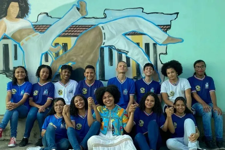 Colégio Estadual quilombola cria clube de leitura dedicado a escritores negros em Jequié