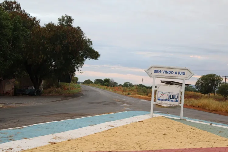 Aluno de 17 anos é agredido na saída da escola em Iuiu