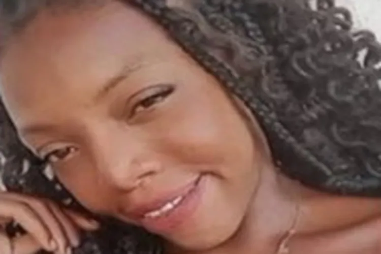 Riacho de Santana: Jovem de 24 anos é esfaqueada pela irmã e morre no HGG