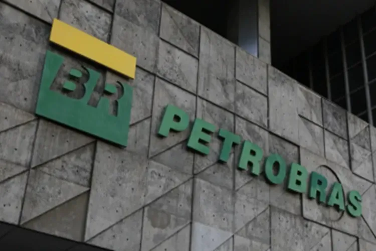 Justiça condena seis por corrupção e lavagem em contratos da Petrobras