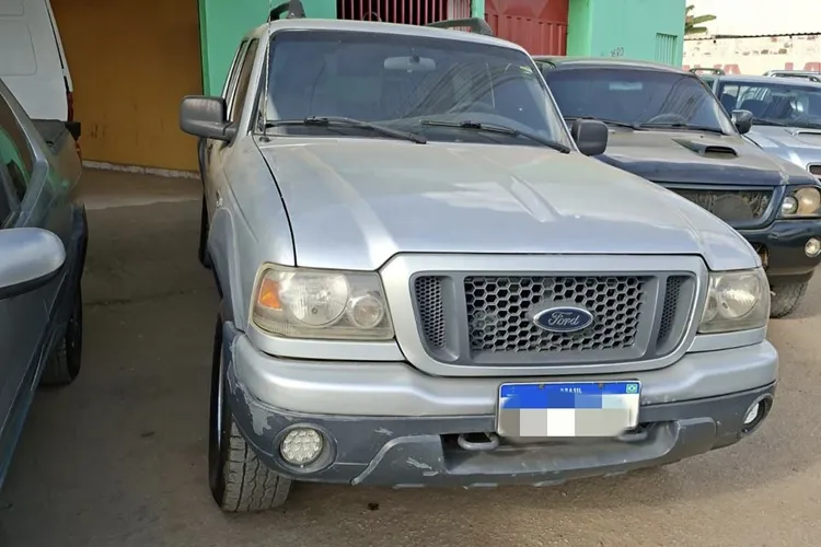 Veículo furtado é recuperado em Vitória da Conquista