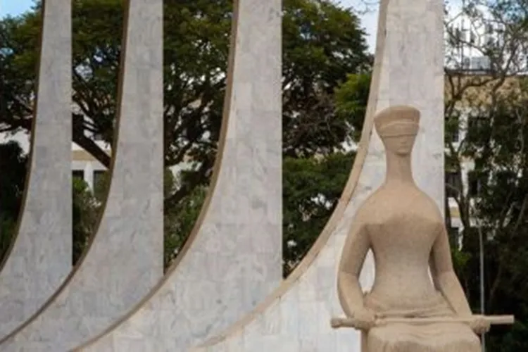 Decisões que suspenderam multas bilionárias da Lava Jato dividem ministros do STF