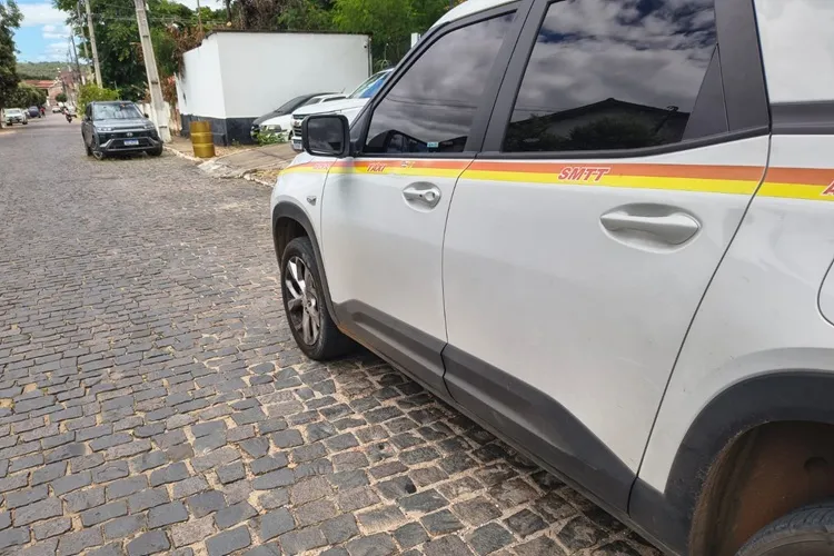 Homicida que matou o irmão é preso em táxi durante fuga em Brumado