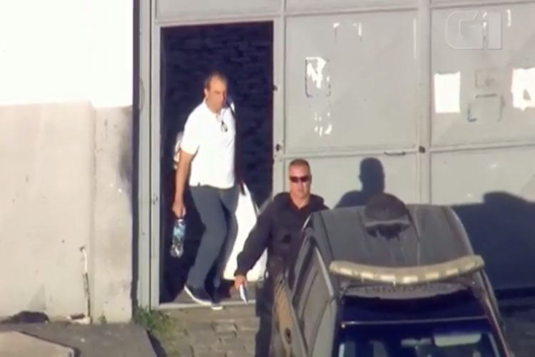 Cabral é transferido para presídio em Curitiba após ordem da Justiça