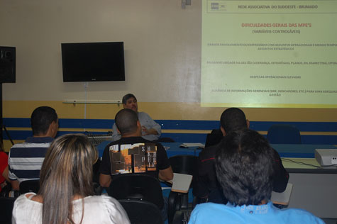 Brumado: Comerciantes se reúnem para discutir Rede Associativa do sudoeste baiano