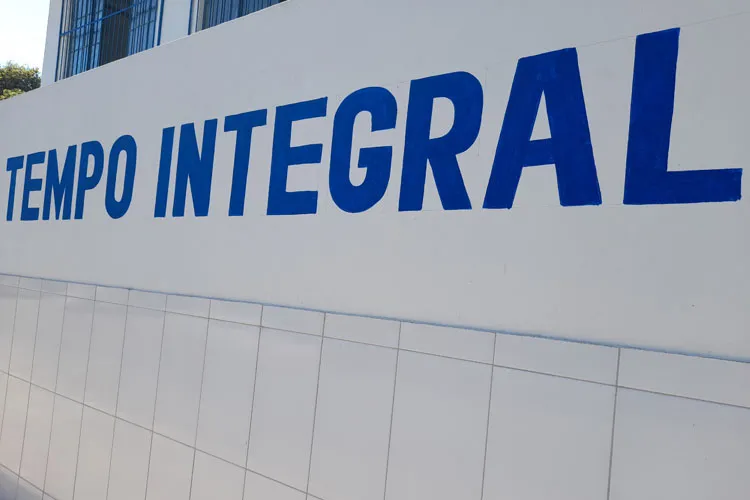 Brumado se prepara para retomada do tempo integral na rede municipal de ensino