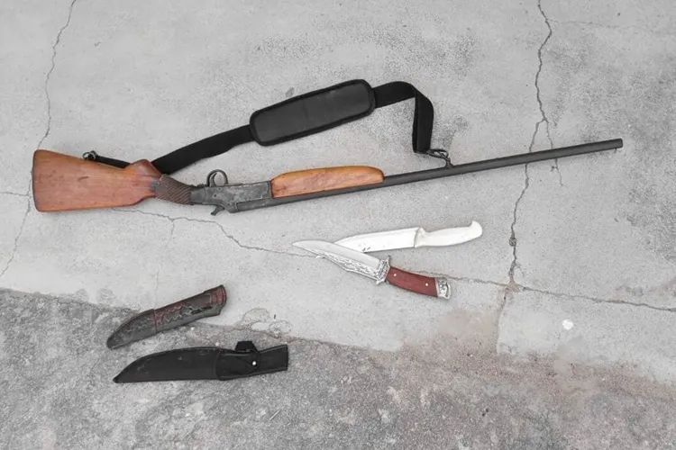 Homem é preso após ameaçar o próprio irmão com espingarda em Palmas de Monte Alto