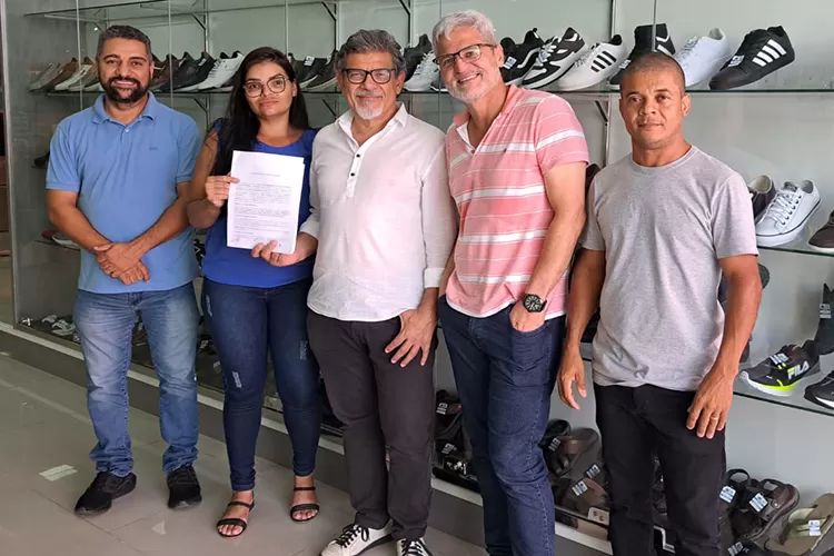 Assinada Convenção Coletiva de Trabalho para empregados do comércio de Brumado