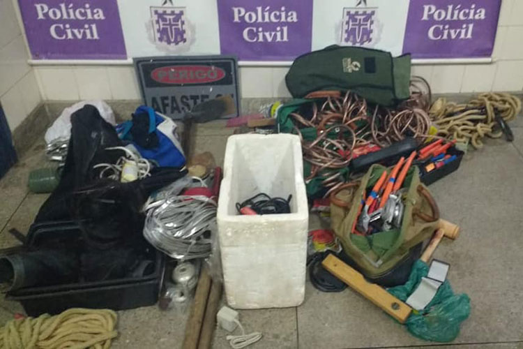 Polícia Civil recupera bens furtados e detém três suspeitos em Brumado