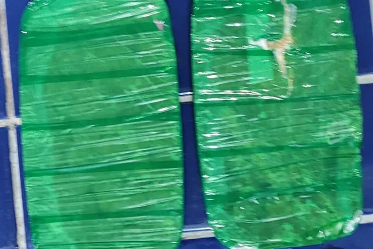 Rio do Antônio: 2ª CIPRv apreende 2 tabletes de pasta base de cocaína na BR-030