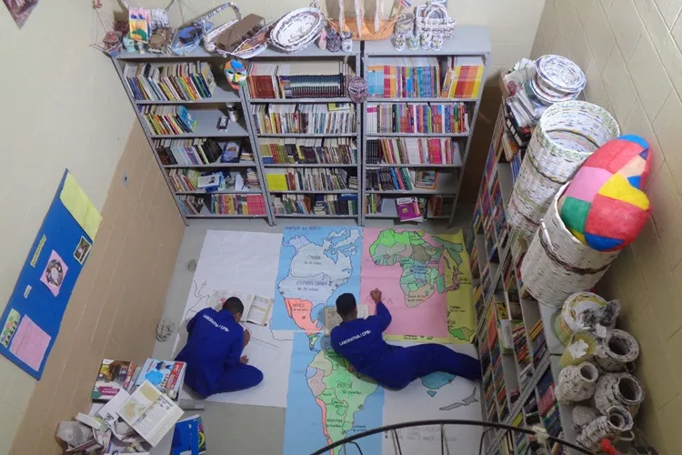 Bahia expande projetos de ressocialização nos conjuntos penais com foco na educação