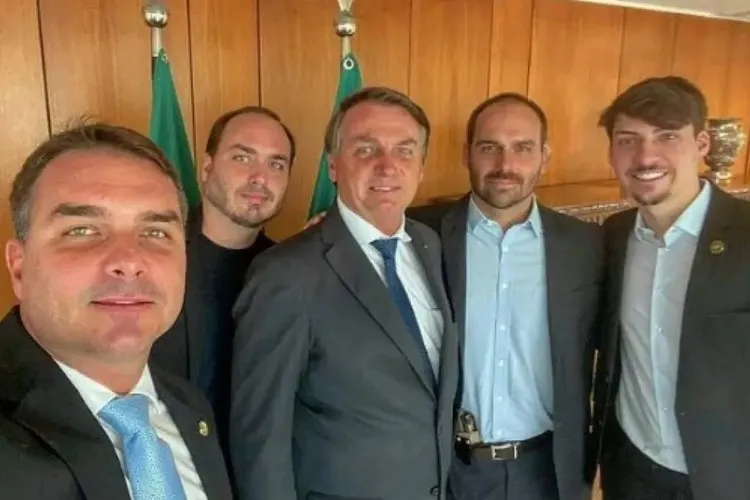 Alexandre de Moraes nega pedido para que filhos visitem Jair Bolsonaro no Dia dos Pais