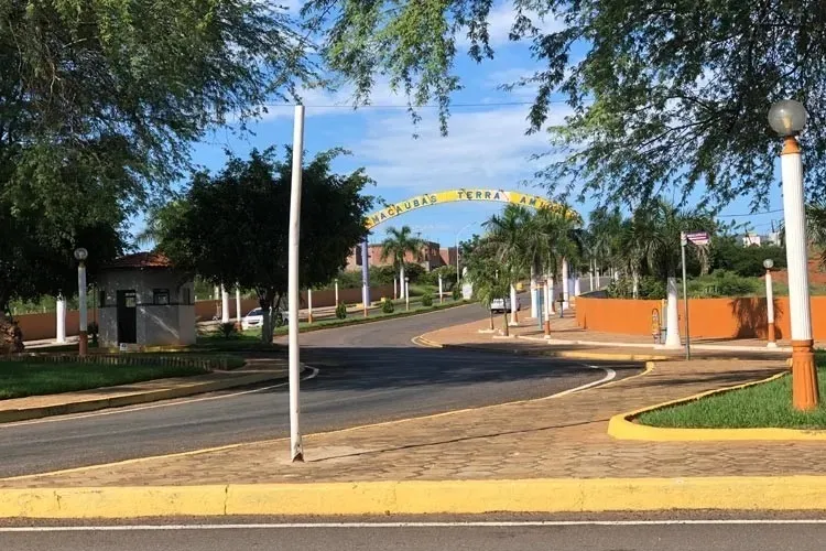 Homem com mandado de prisão é localizado após abordagem da PM em Macaúbas