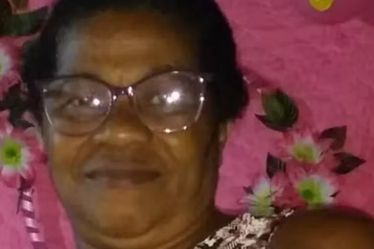 Idosa de 60 anos é morta com golpes de enxada enquanto dormia em Serrinha