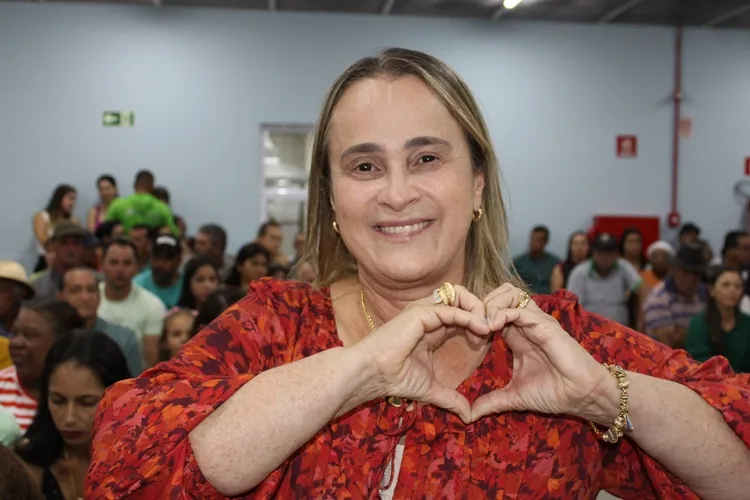 Com reajuste de 5,4%, piso dos professores é de R$ 5.130 em Livramento de Nossa Senhora