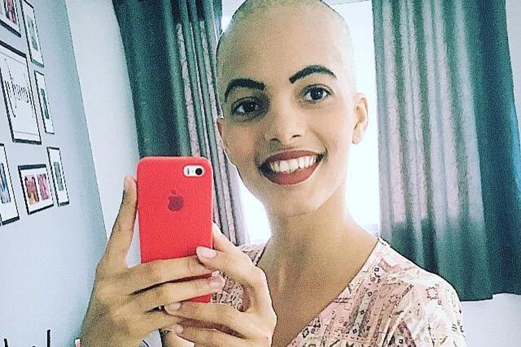 Jovem de Livramento de Nossa Senhora luta contra câncer de mama e pede ajuda para custear tratamento