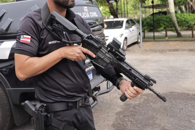 Servidor é preso por suspeita de estupro contra detentas em Bom Jesus da Lapa